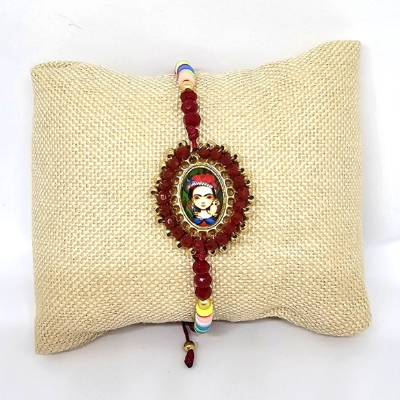 NEW Frida Kahlo Handmade Mexican Artist Beaded Red Layering Bracelet - Picture 1 of 3